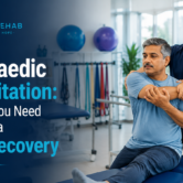 Physiotherapist helping an orthopaedic patient recover with guided rehabilitation exercises in a modern physiotherapy clinic.
